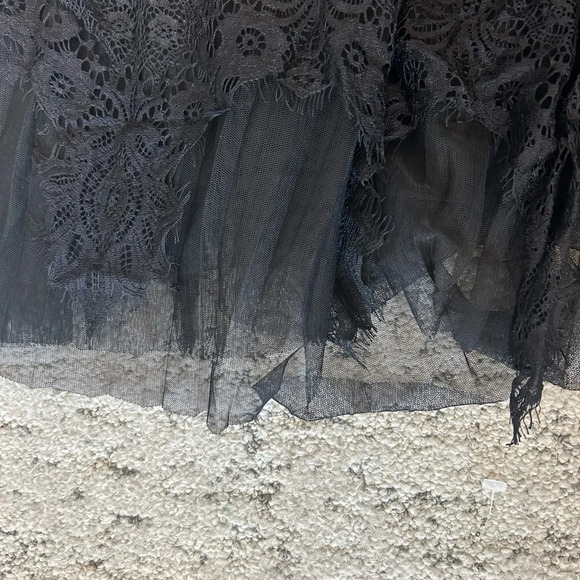 Ultra Pink NWT layered lace  skirt- very witchy lol. Size XL - Picture 4 of 11